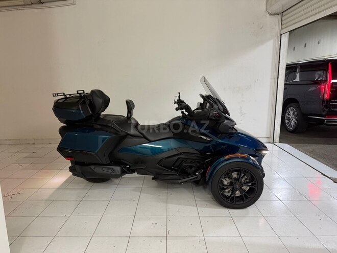 Can-Am Spyder RT-4