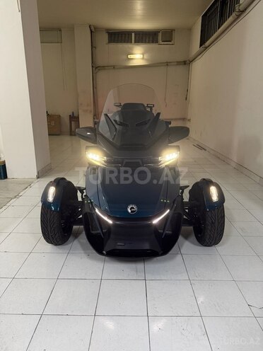 Can-Am Spyder RT-2