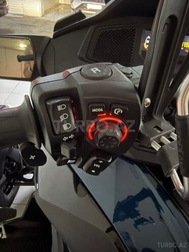 Can-Am Spyder RT-14