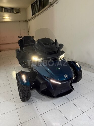 Can-Am Spyder RT-1