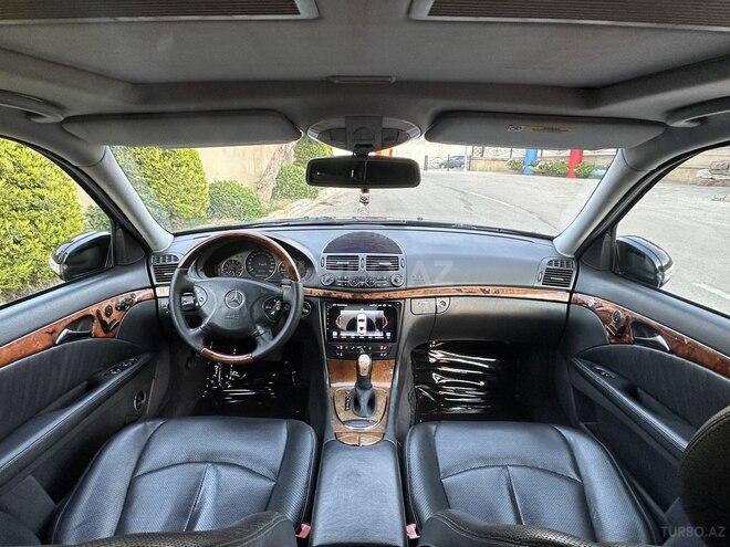 Mercedes E 320-18