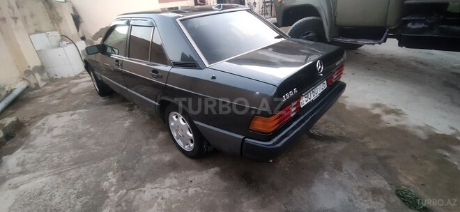 Mercedes 190-7