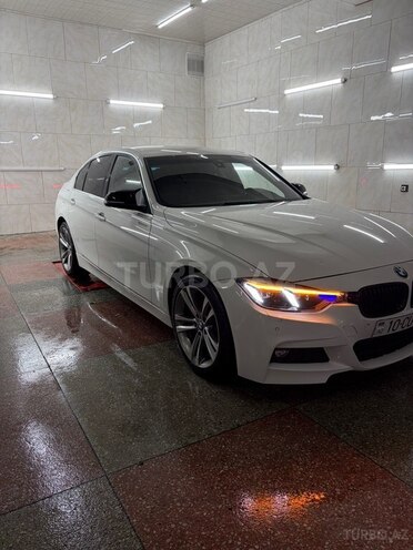 BMW 330-4