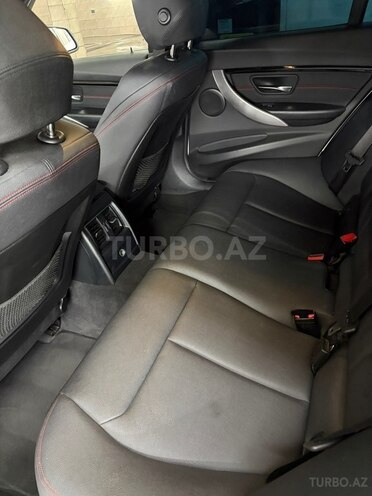 BMW 330-10