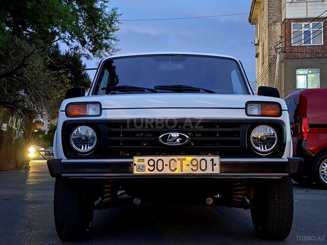 LADA (VAZ) Niva-15