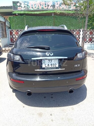 Infiniti FX35-2