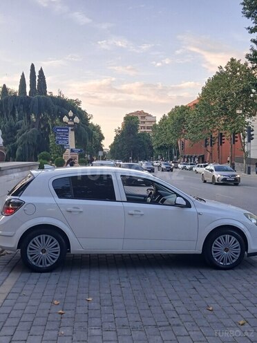 Opel Astra-7