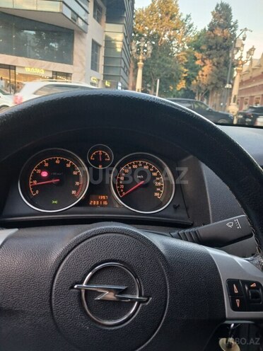 Opel Astra-13