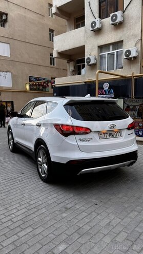 Hyundai Santa Fe-5