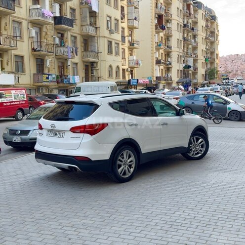 Hyundai Santa Fe-8
