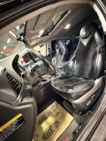 Hyundai Elantra-16