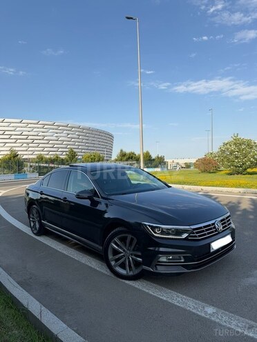 Volkswagen Passat-2
