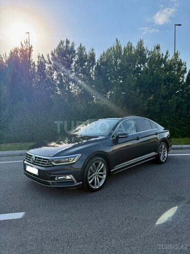 Volkswagen Passat-4