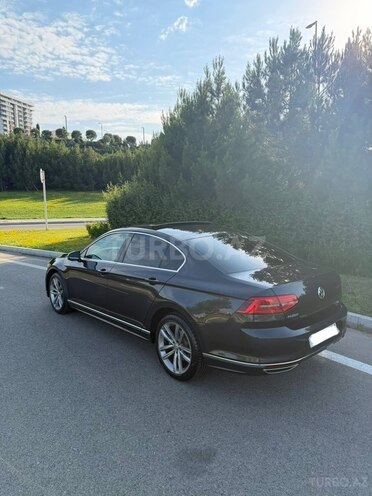 Volkswagen Passat-7