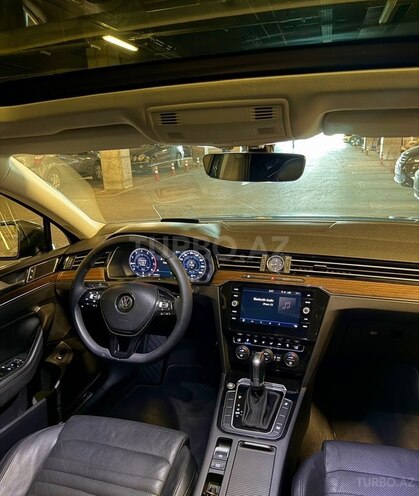 Volkswagen Passat-18