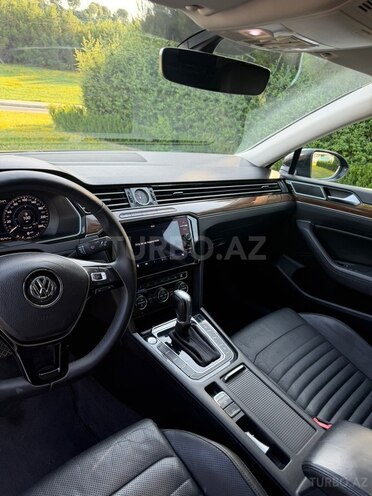Volkswagen Passat-13