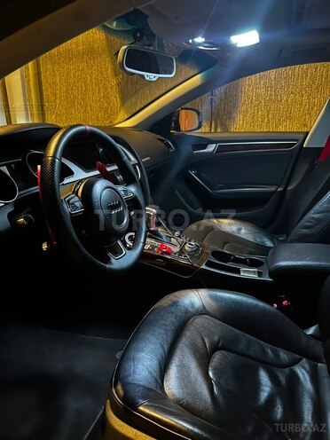 Audi A5-5
