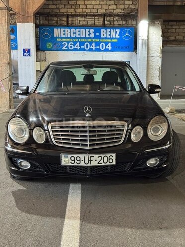 Mercedes E 220-1
