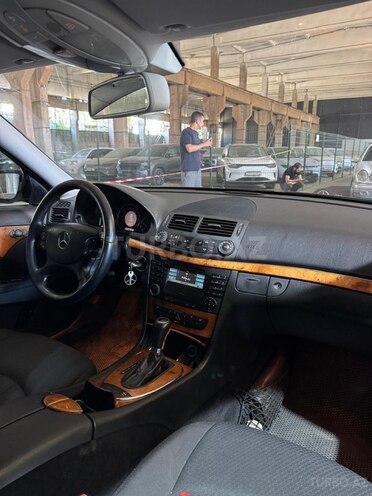 Mercedes E 220-5