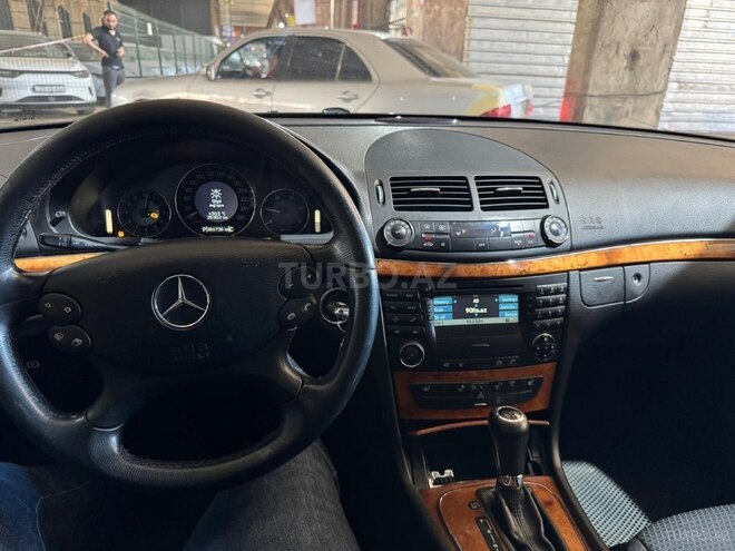 Mercedes E 220-9