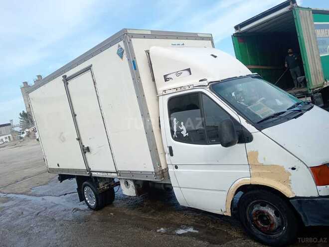 Ford Transit-2