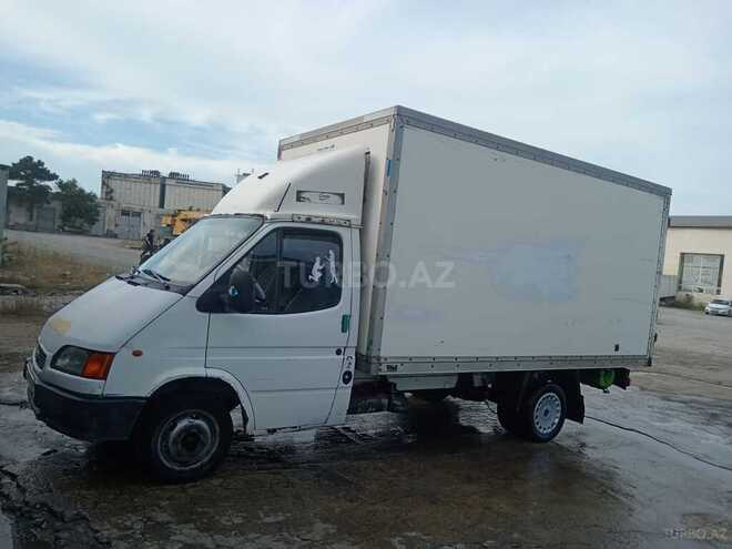 Ford Transit-3