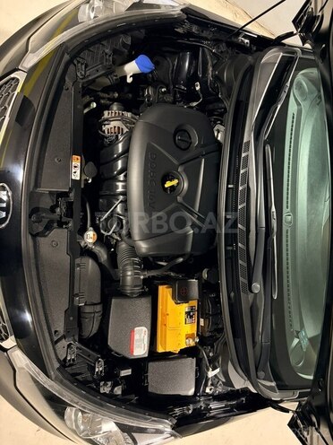 Kia Cerato-10