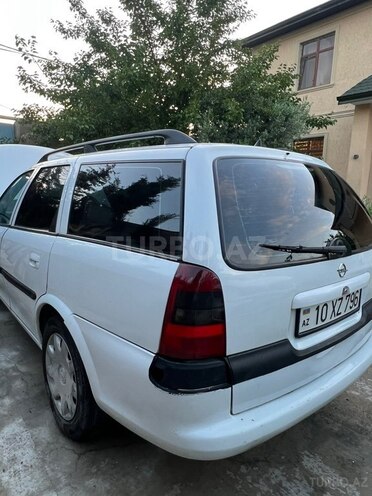 Opel Vectra-5