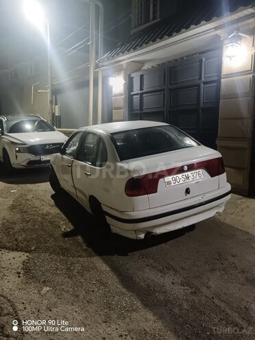 Volkswagen Polo-5