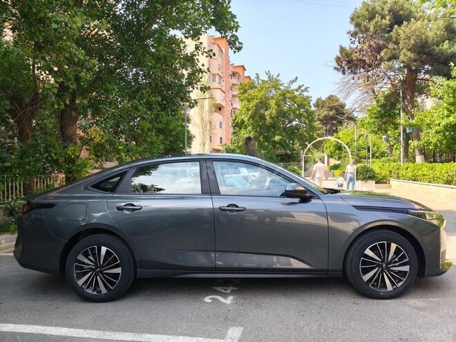 Changan Qiyuan A05-2