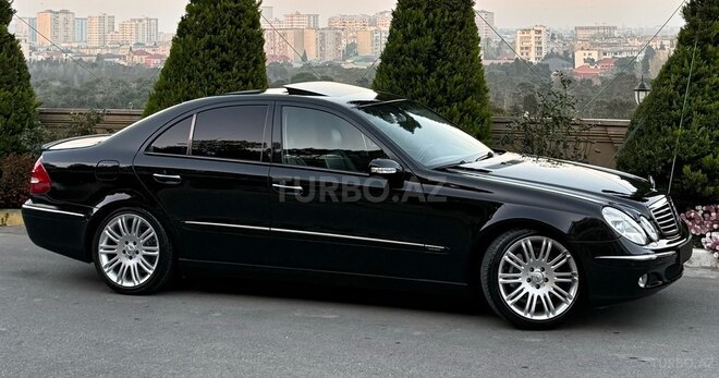Mercedes E 240-3