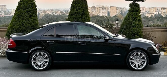Mercedes E 240-8