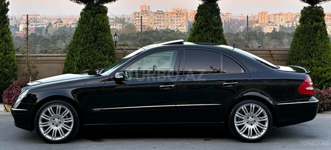 Mercedes E 240-7
