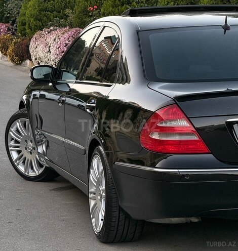 Mercedes E 240-12