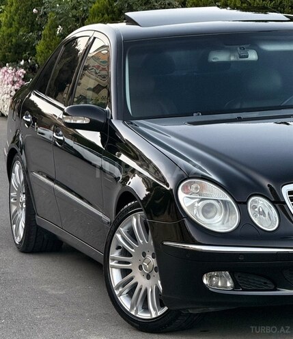 Mercedes E 240-5