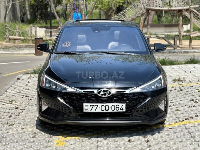 Hyundai Elantra-2