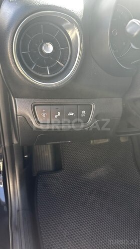 Kia Forte-11