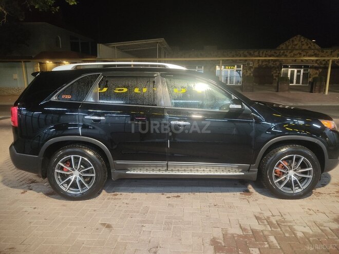 Kia Sorento-8