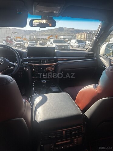 Lexus LX 570-9