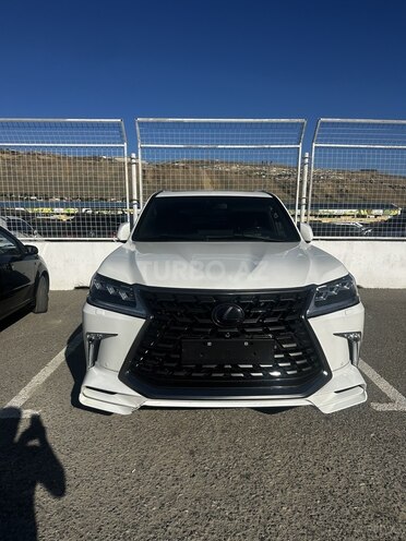 Lexus LX 570-1