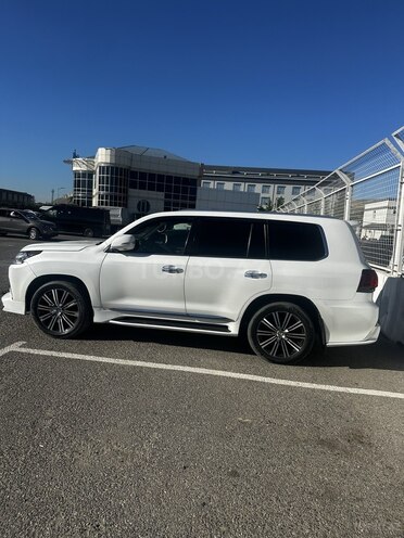 Lexus LX 570-3