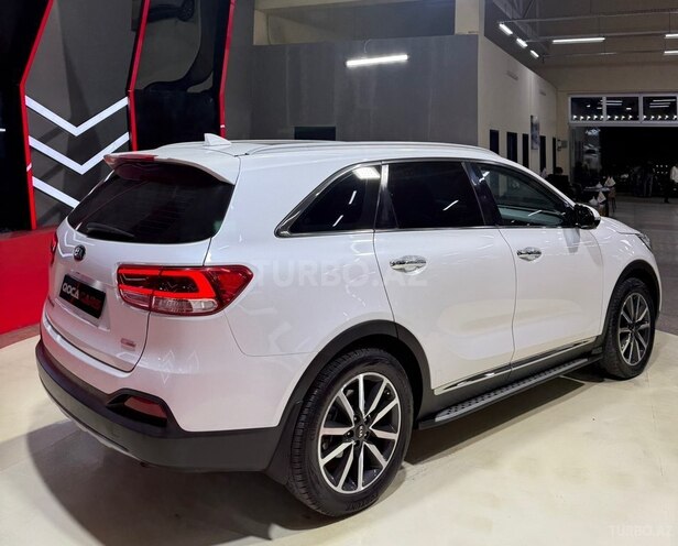 Kia Sorento-8