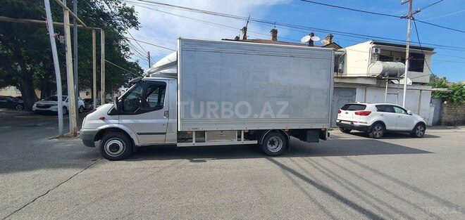 Ford Transit-2
