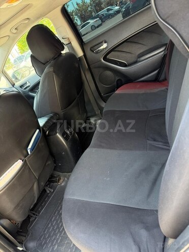 Kia Cerato-11