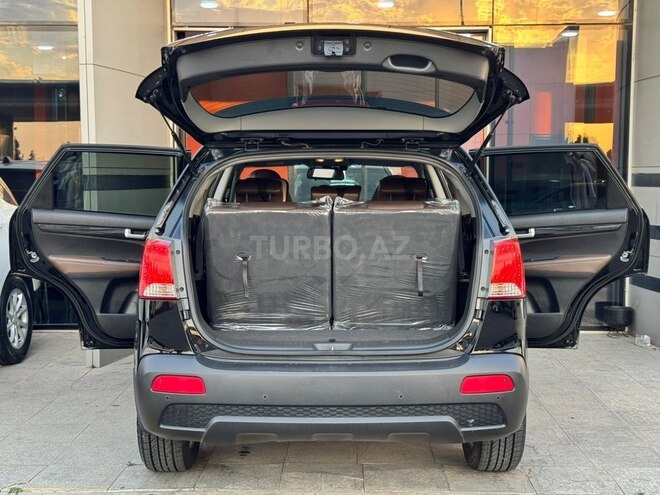 Kia Sorento-12