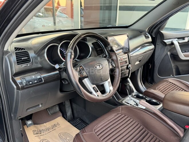 Kia Sorento-16