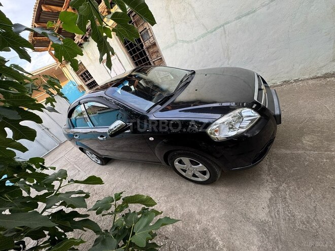 Chevrolet Aveo-3