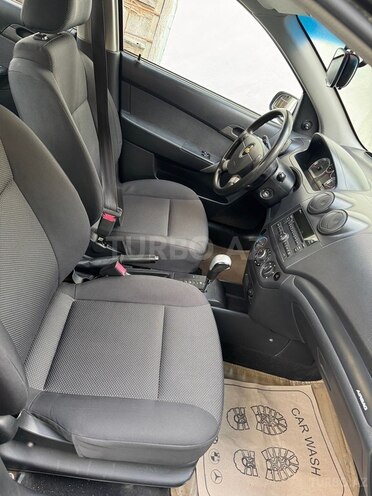 Chevrolet Aveo-14