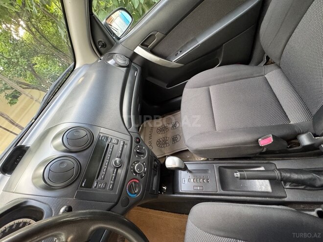 Chevrolet Aveo-13