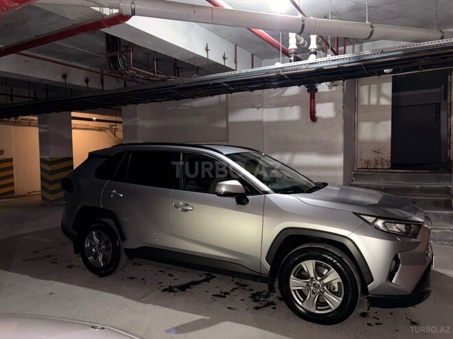 Toyota RAV4-3